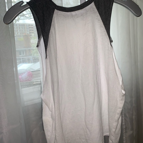 Women’s muscle tee - Picture 5 of 6